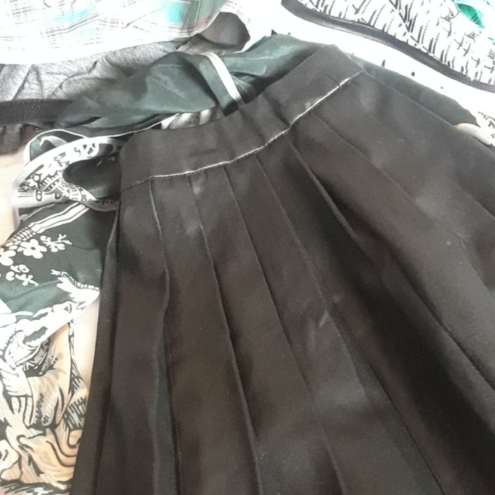 Kendall & Kylie leather skirt